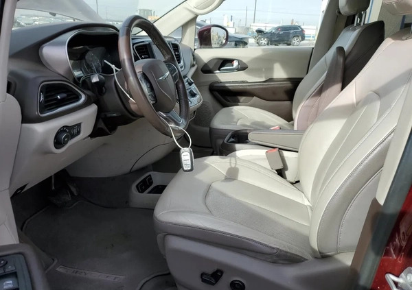 Chrysler Pacifica cena 46900 przebieg: 70140, rok produkcji 2018 z Siewierz małe 56